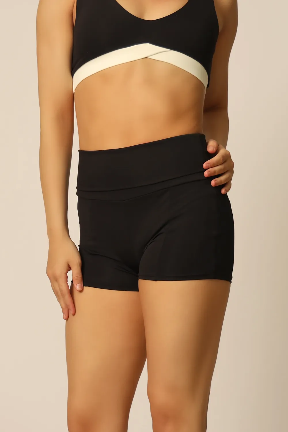 13 Hippie Shorts - Black