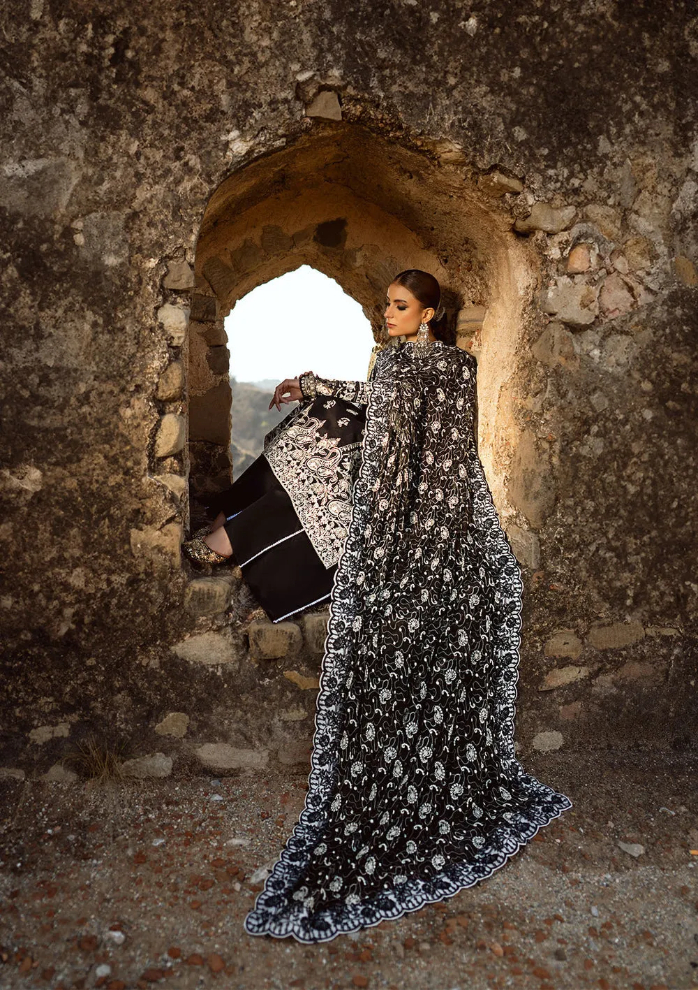 Aik Atelier | Pardes Lawn 24 | LOOK 08