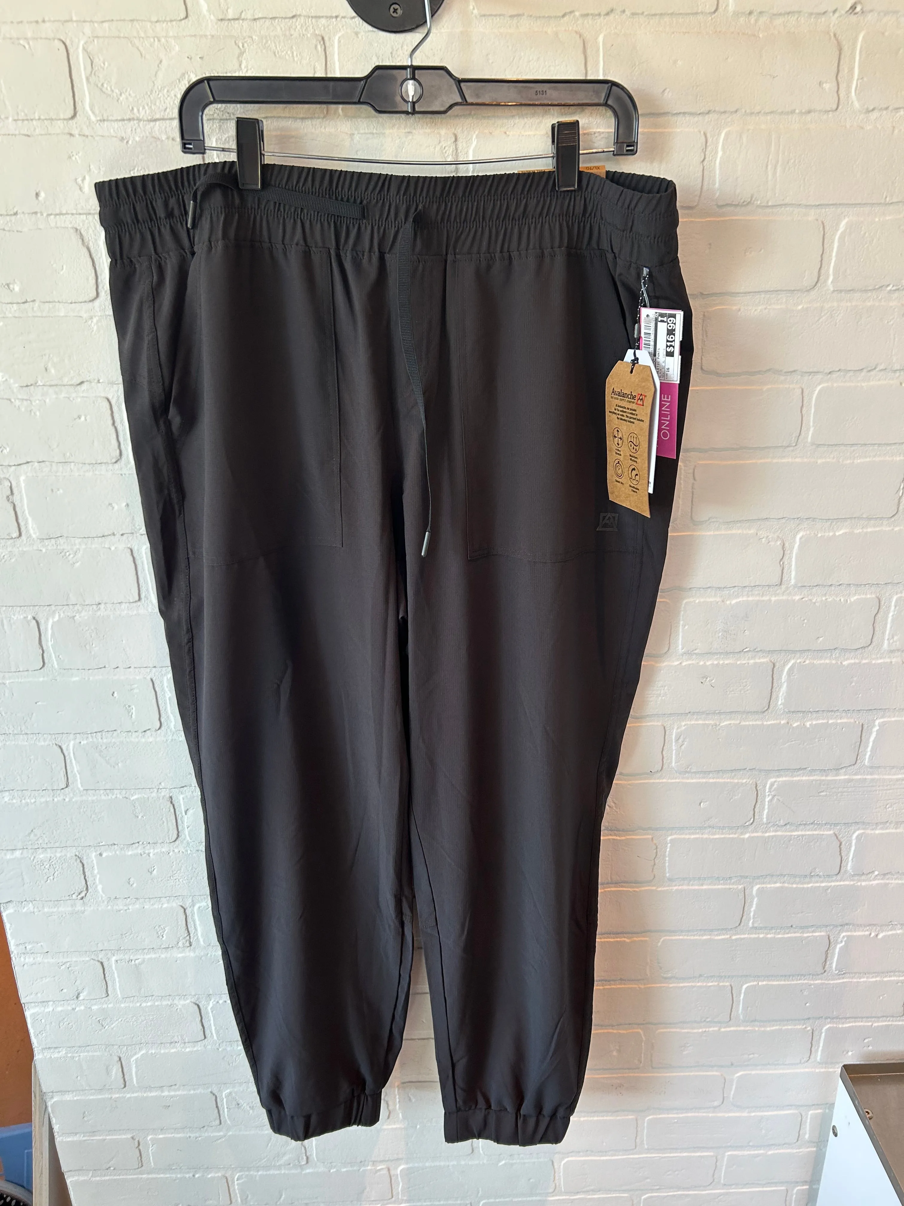 Athletic Pants By Avalanche In Black, Size: 16