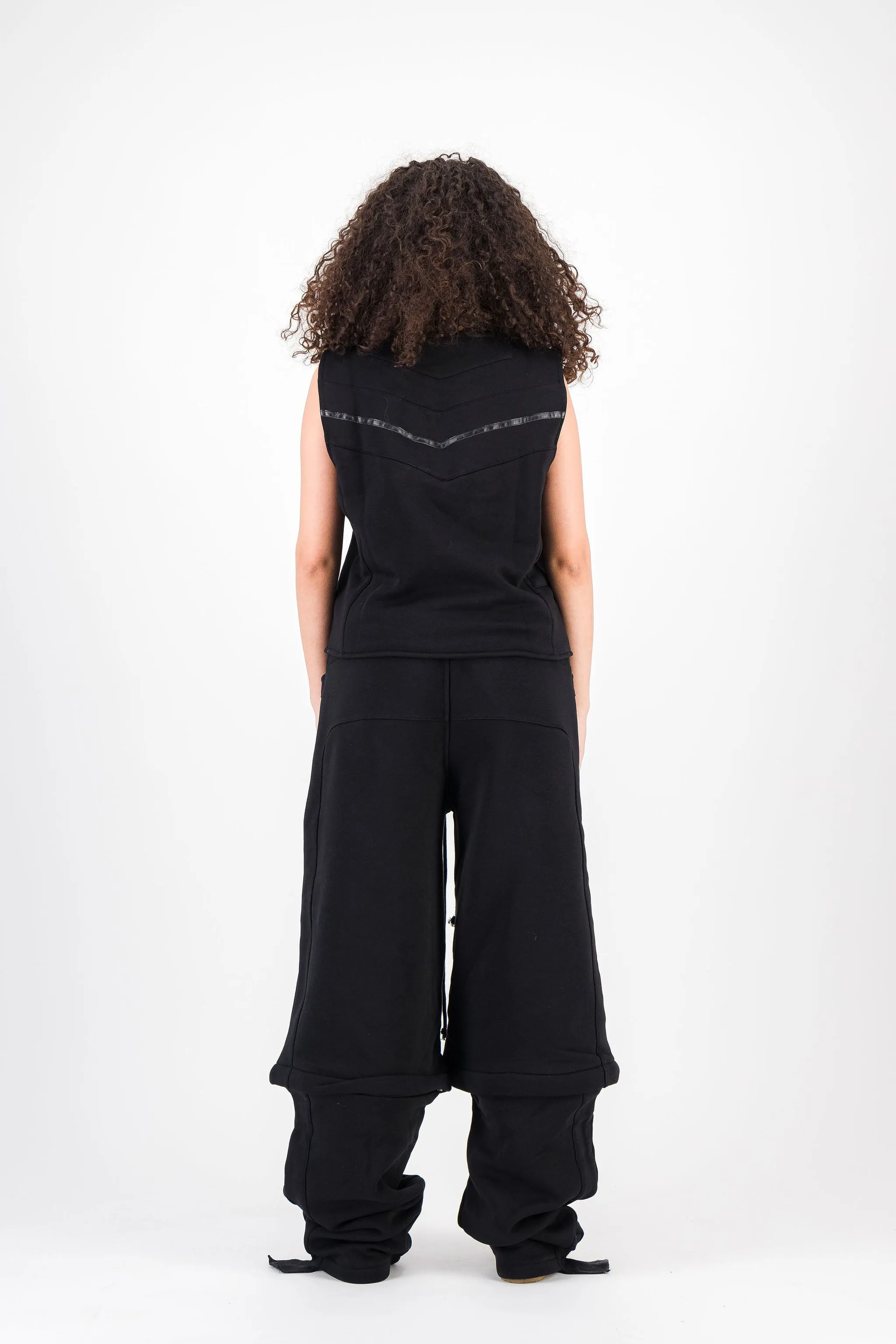 BLACK CONVERTIBLE JOGGER PANTS