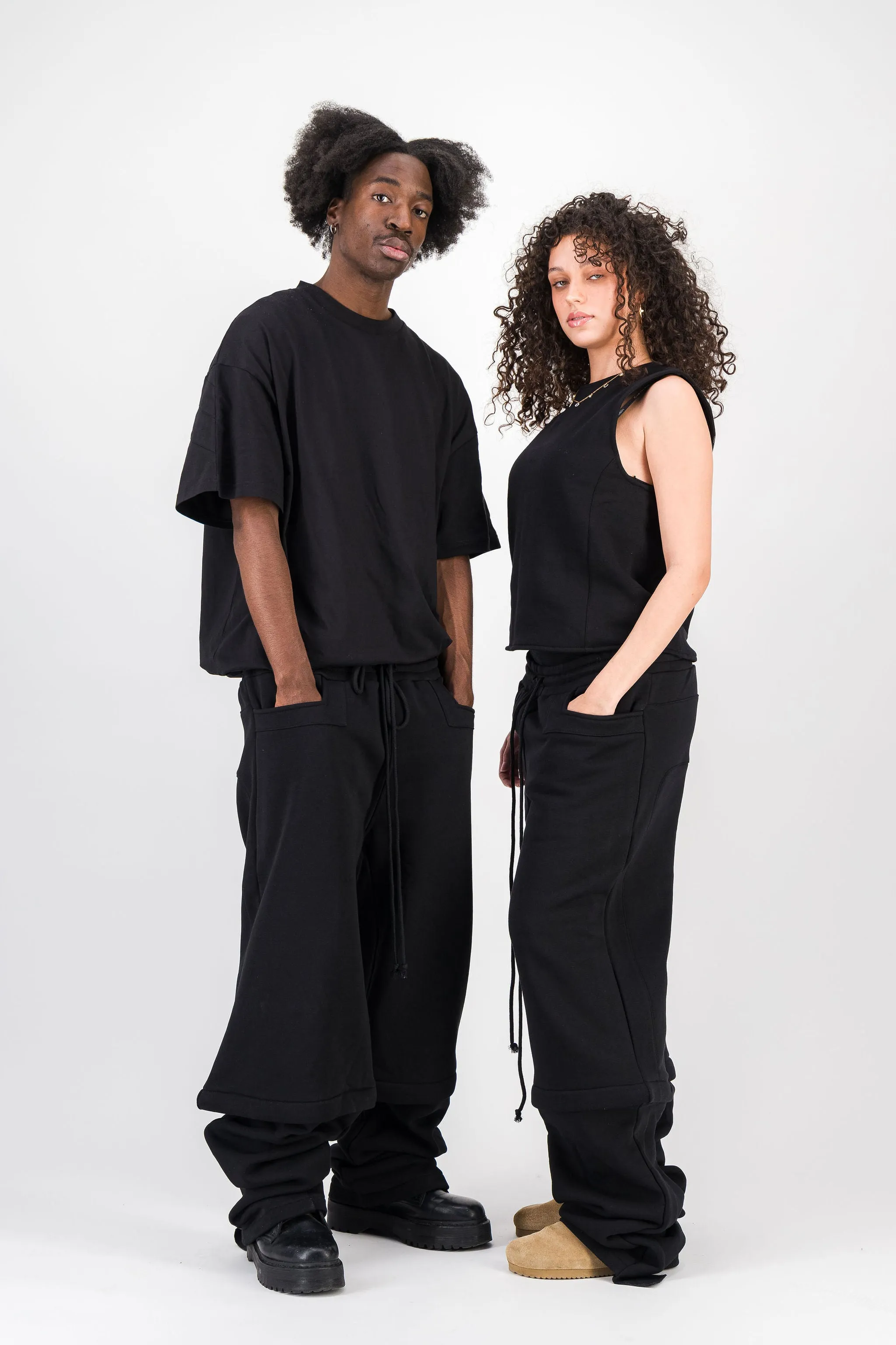 BLACK CONVERTIBLE JOGGER PANTS