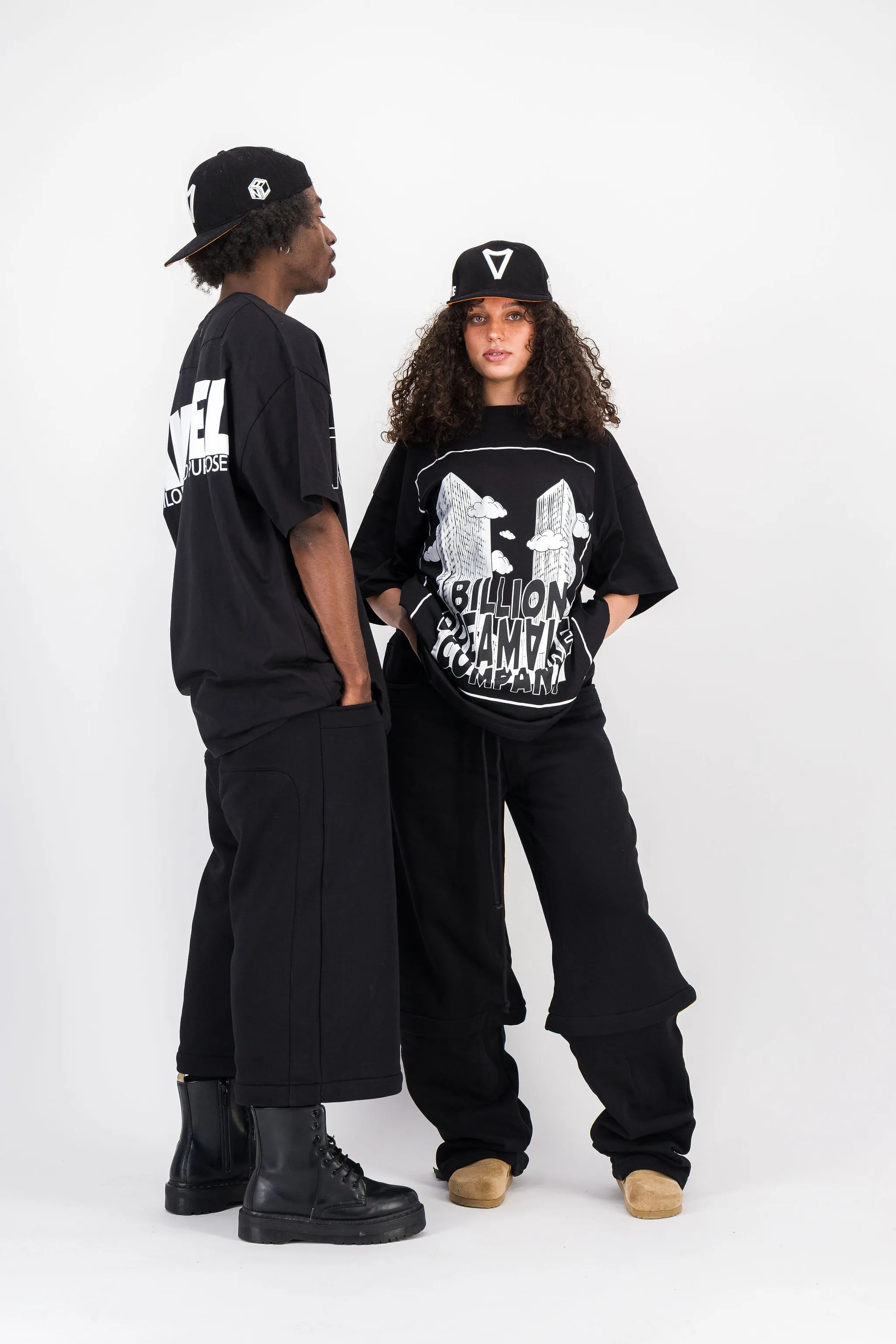 BLACK CONVERTIBLE JOGGER PANTS