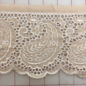 Eyelet Trim - Beautiful Vintage Scalloped-Edge Warm Ivory