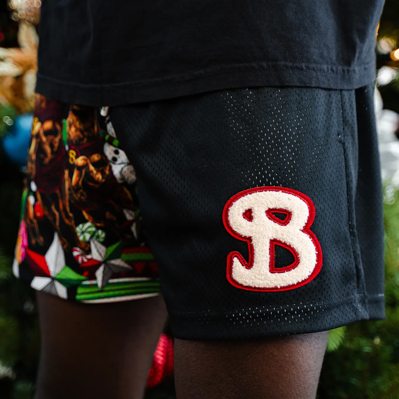 HOLIDAY SHORTS