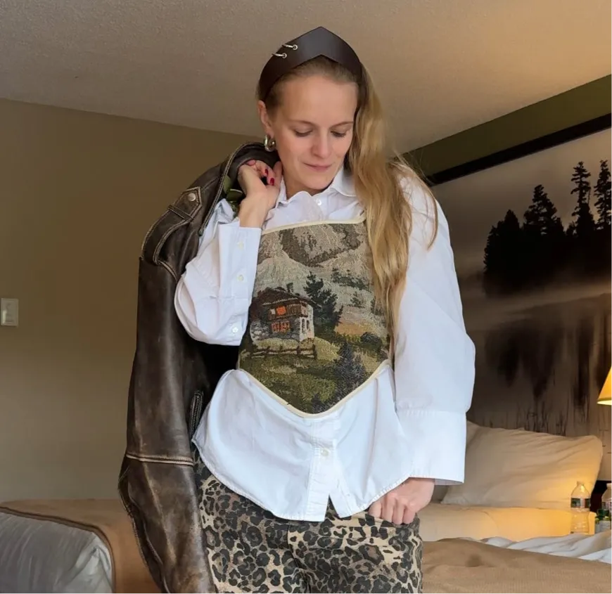 Lace-up Vintage Tapestry Corset Top, "Cottage House in Mountains” Pattern