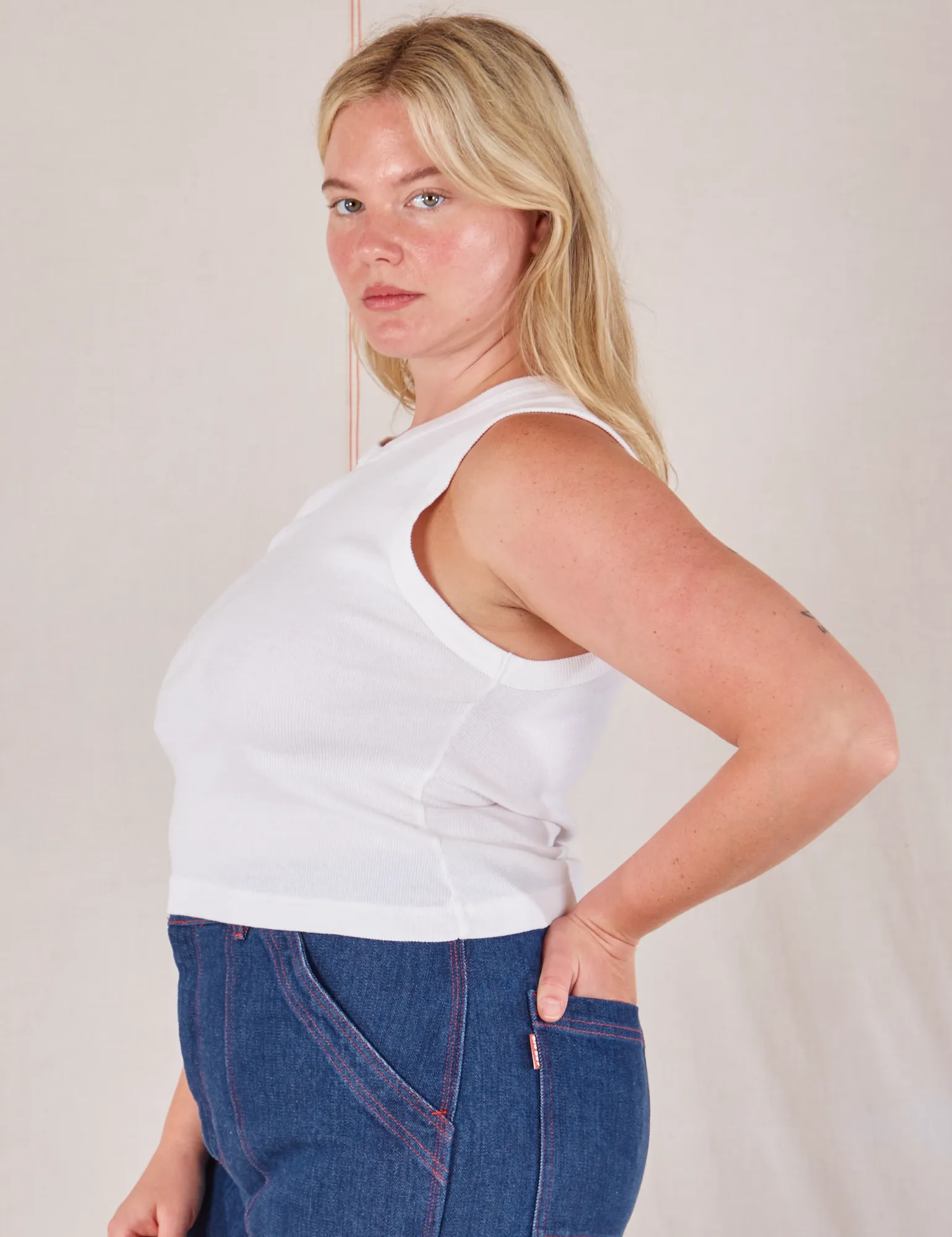 Muscle Tee - Vintage Tee Off-White