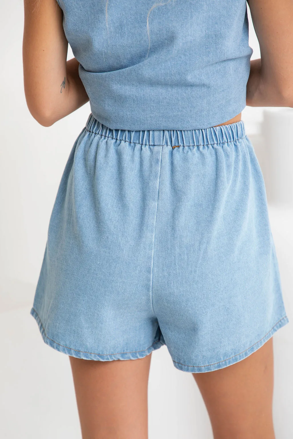 Stella Denim Shorts - Light Wash