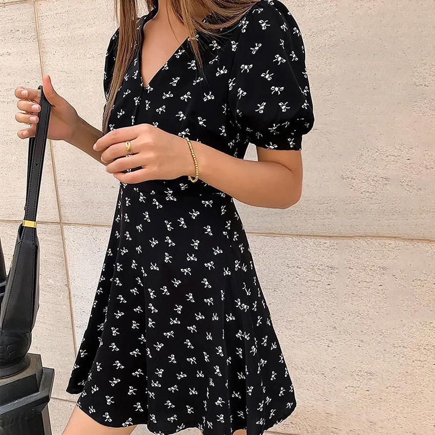 Temperament Floral Short-Sleeved Slit V-Neck A-Line Dress Wholesale Dresses