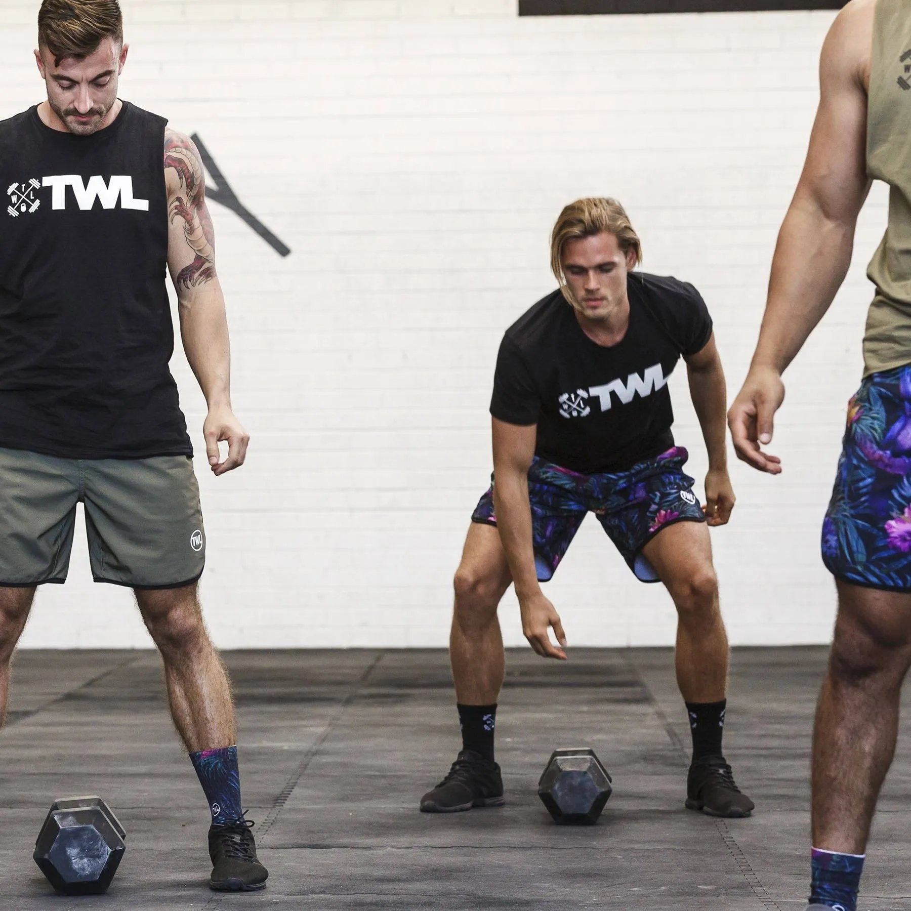 The WOD Life - Men's Classics Gunship Muscle Tank - Black/White
