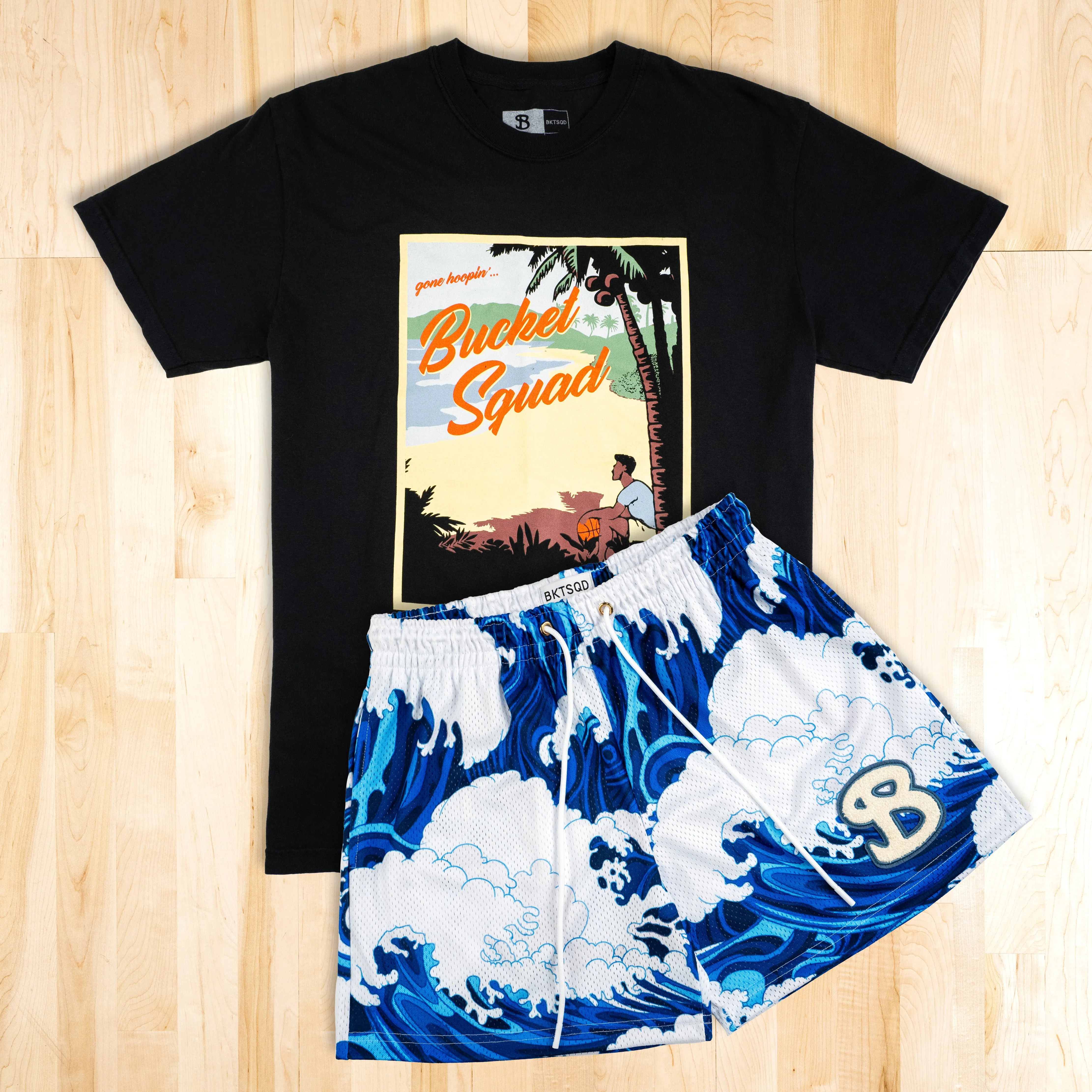 VACATION SHORTS - WAVES