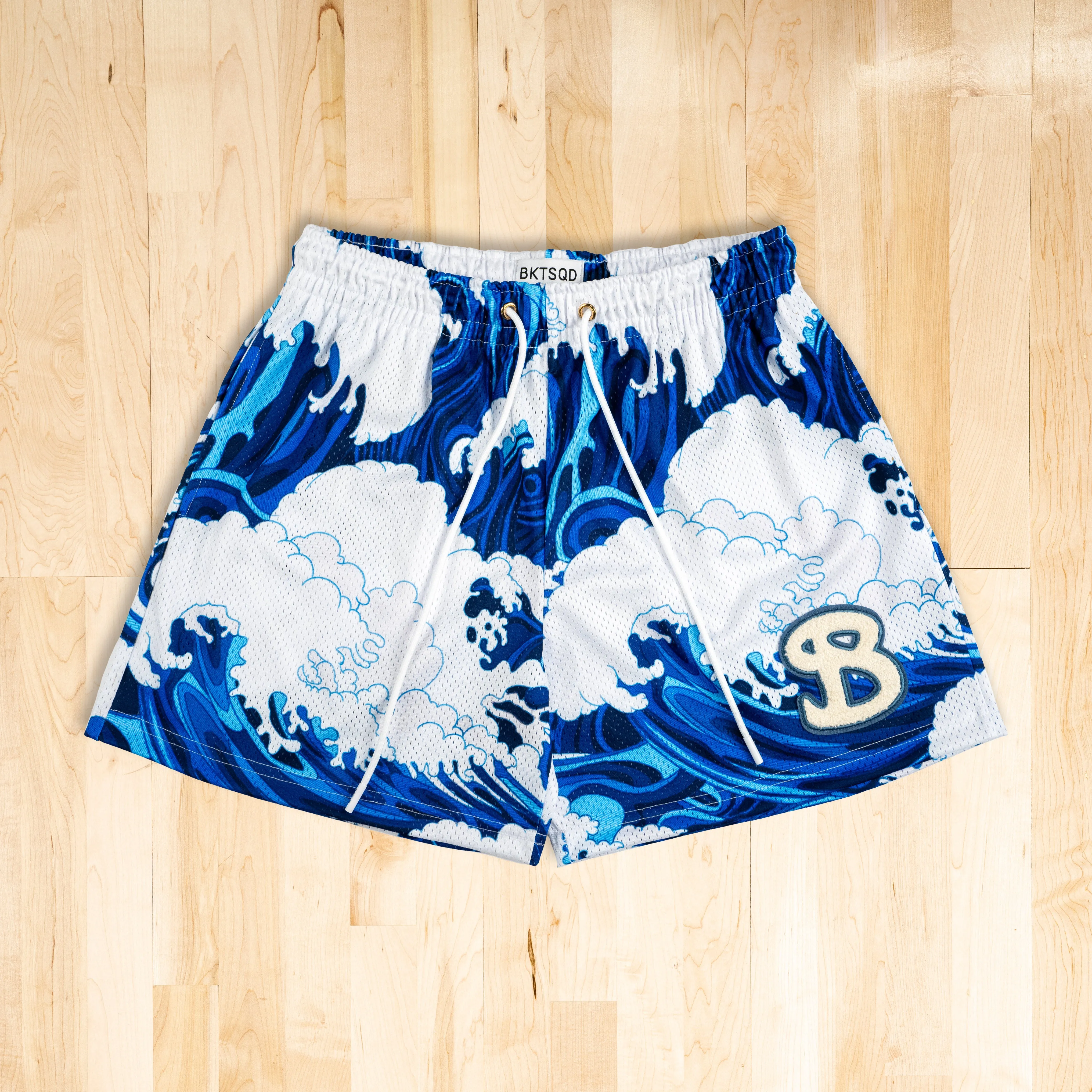VACATION SHORTS - WAVES