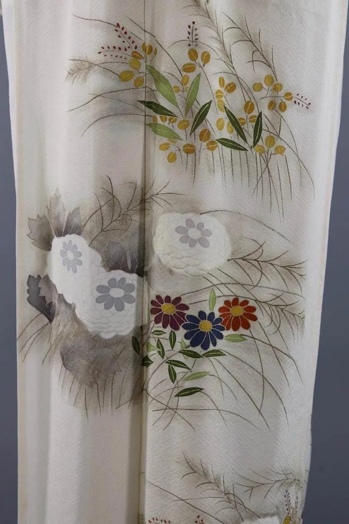 Vintage Silk Kimono Robe / Ivory Floral Print
